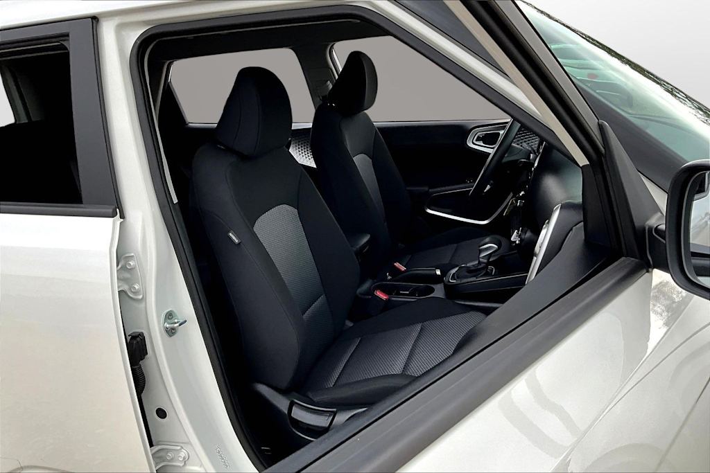 Thumbnail: 2023 Kia Soul - 7