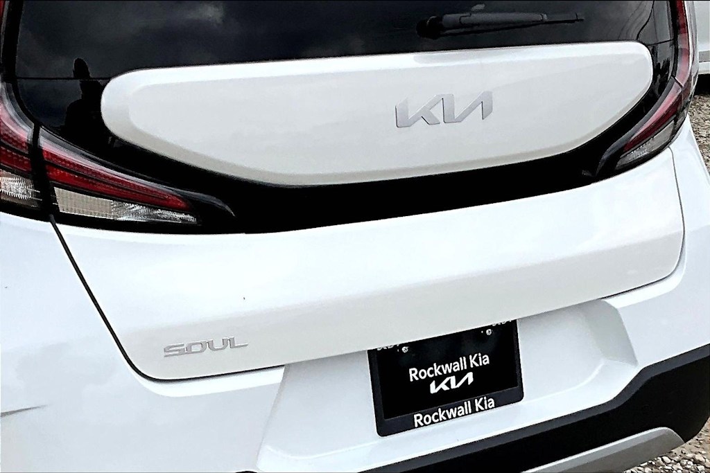Thumbnail: 2023 Kia Soul - 32