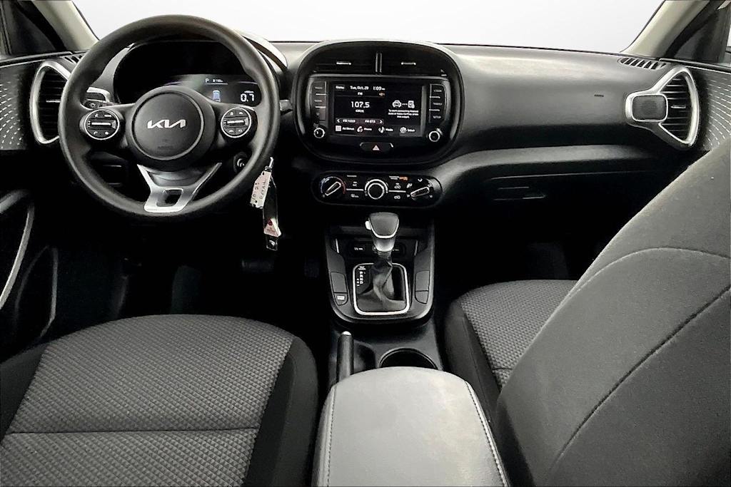 Thumbnail: 2023 Kia Soul - 11