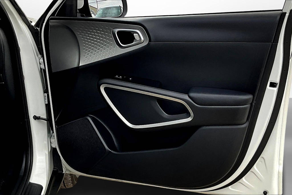 Thumbnail: 2023 Kia Soul - 23