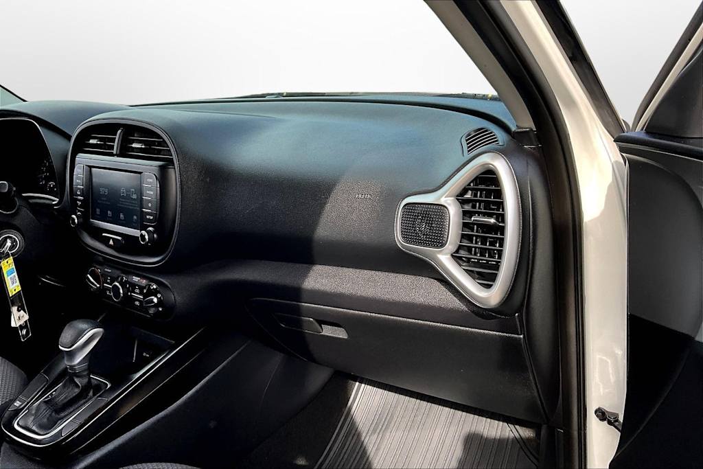 Thumbnail: 2020 Kia Soul - 21