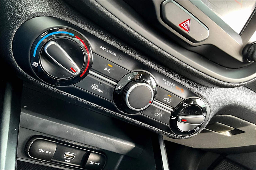 Thumbnail: 2020 Kia Soul - 6