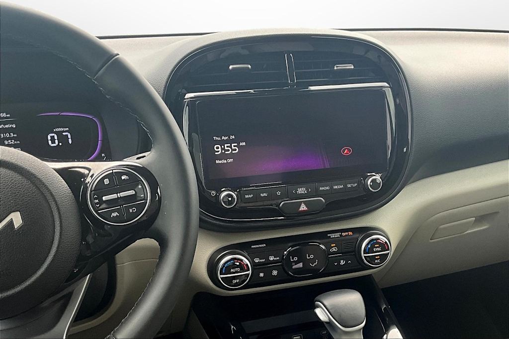 2024 Kia Soul EX 12