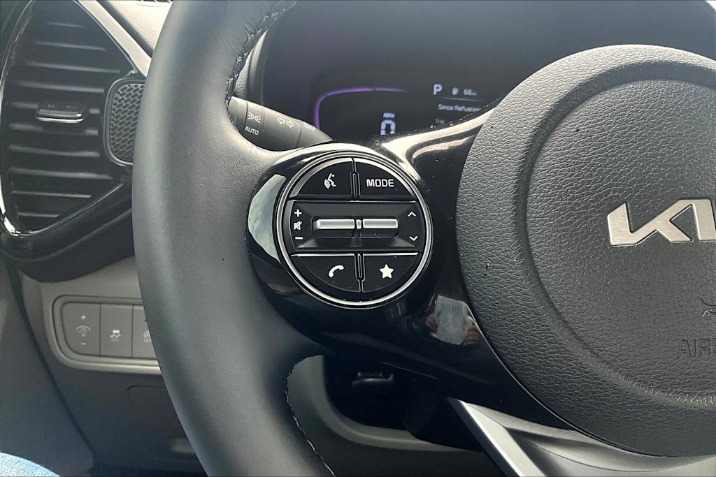 2024 Kia Soul EX 24