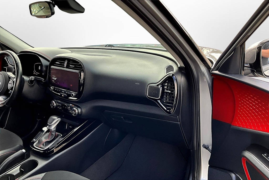 Thumbnail: 2023 Kia Soul - 11