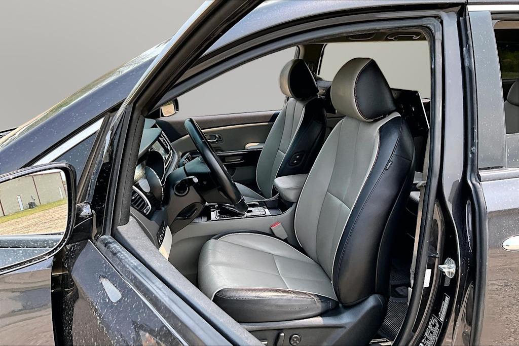 Thumbnail: 2021 Kia Sedona - 10