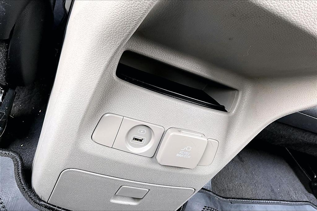 Thumbnail: 2021 Kia Sedona - 25