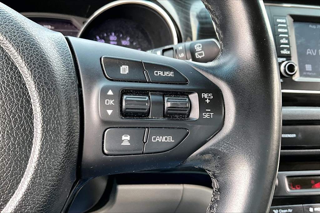 Thumbnail: 2021 Kia Sedona - 22