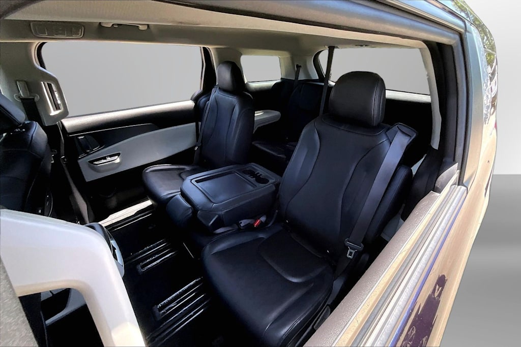 Thumbnail: 2024 Kia Carnival - 26