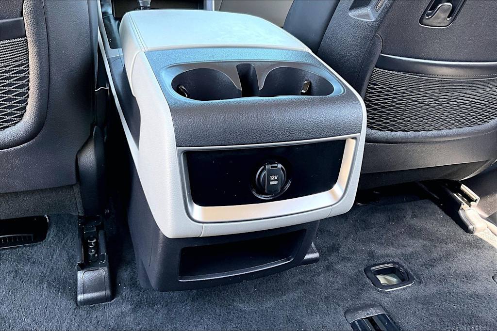 Thumbnail: 2024 Kia Carnival - 24