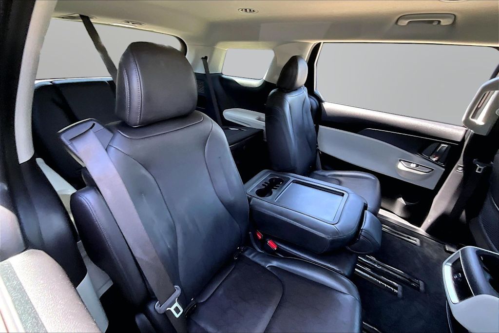 Thumbnail: 2024 Kia Carnival - 27