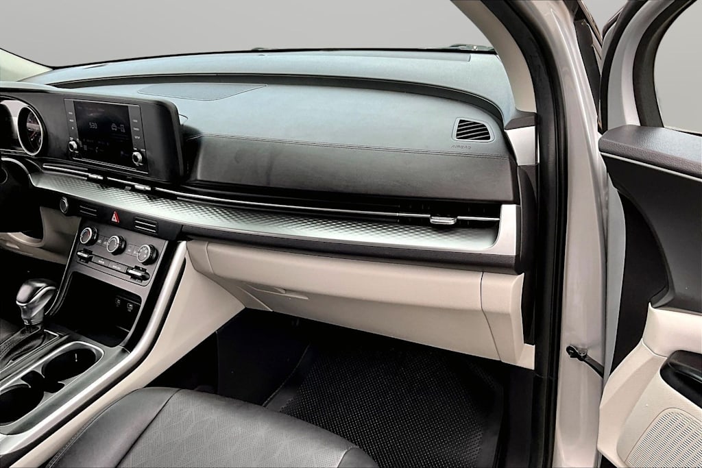 Thumbnail: 2022 Kia Carnival - 14