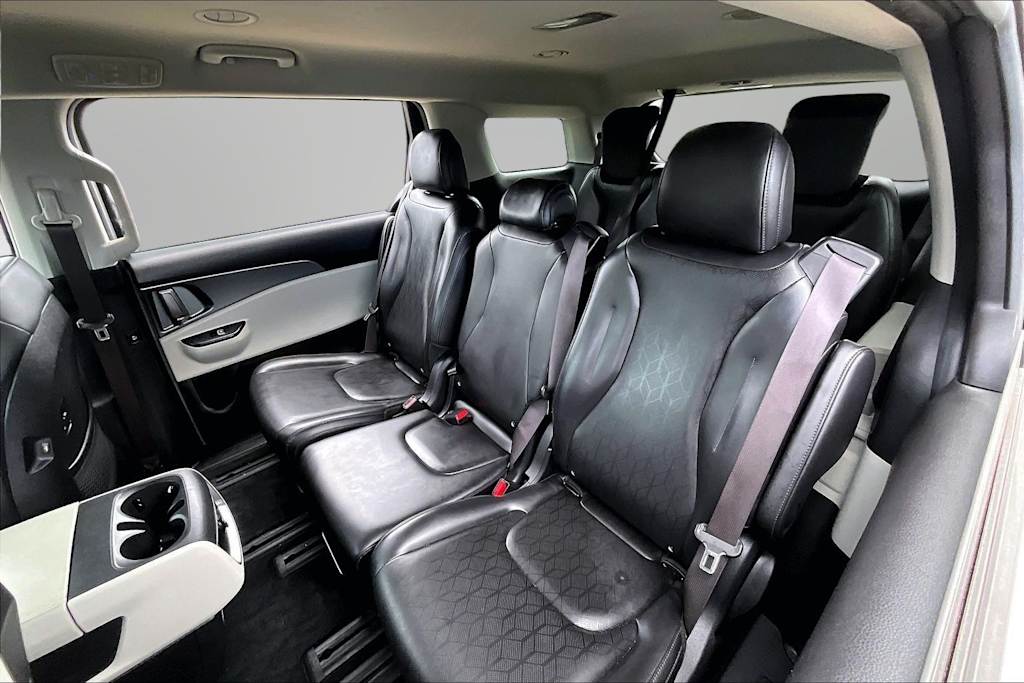 Thumbnail: 2022 Kia Carnival - 12