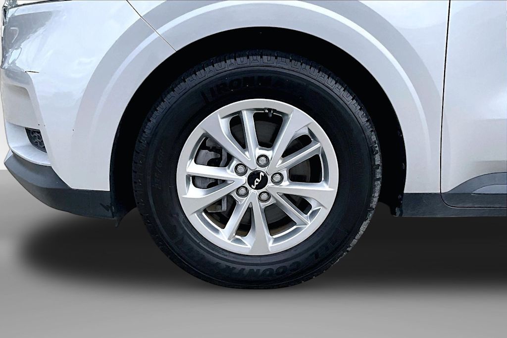 Thumbnail: 2022 Kia Carnival - 7