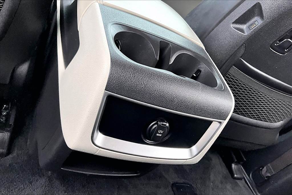 Thumbnail: 2022 Kia Carnival - 26