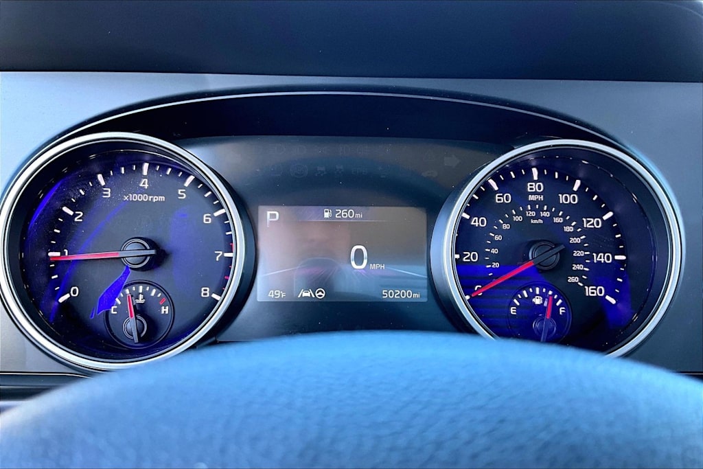 Thumbnail: 2022 Kia Carnival - 15