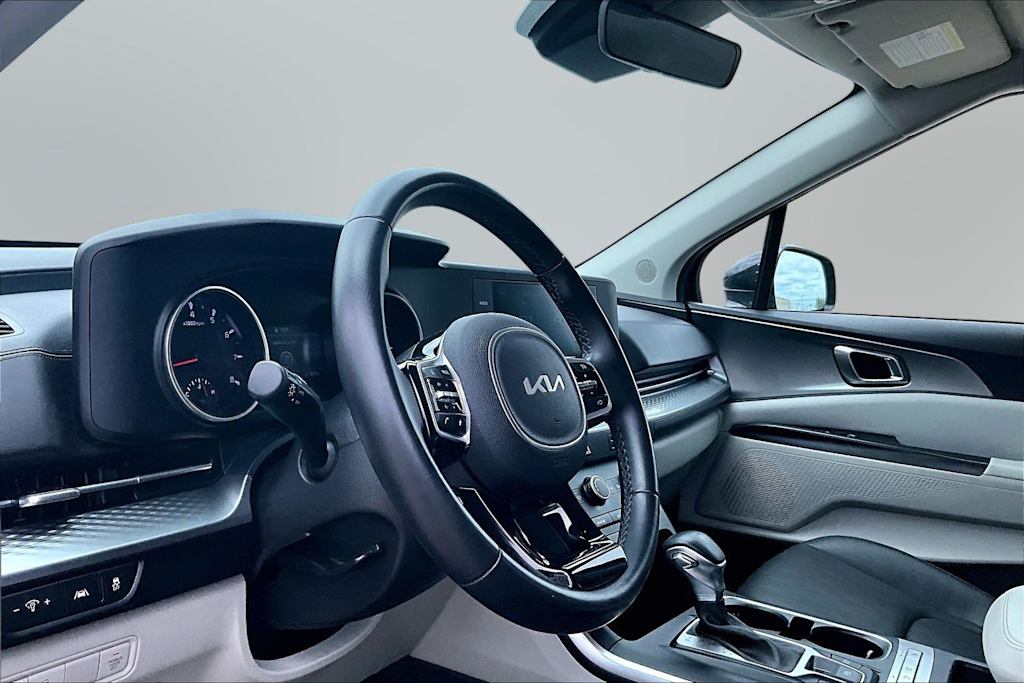 Thumbnail: 2022 Kia Carnival - 2