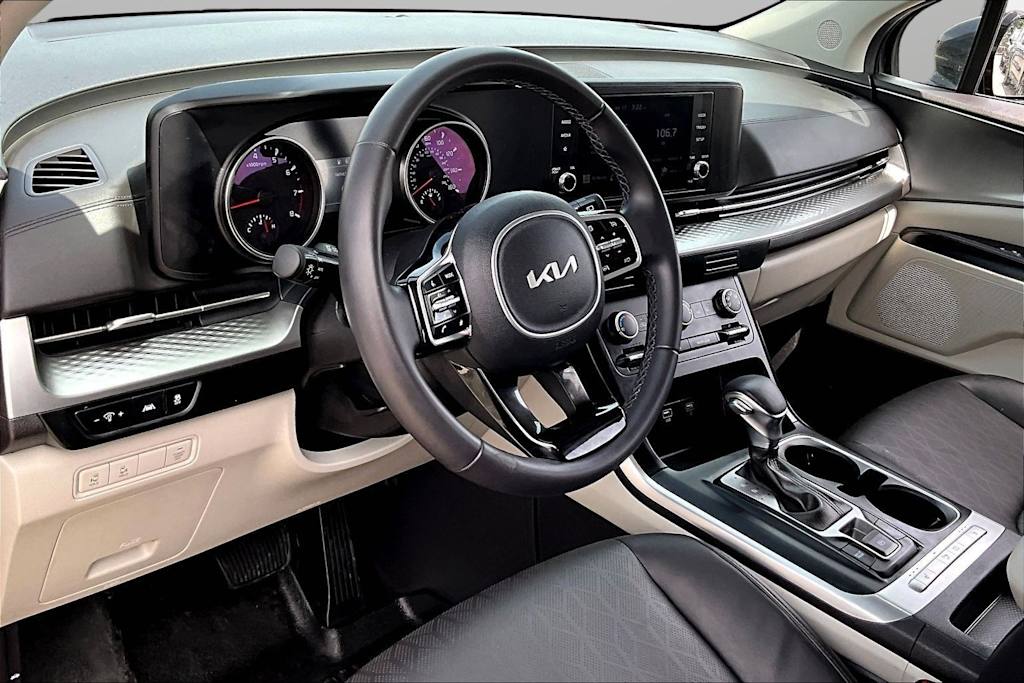 Thumbnail: 2024 Kia Carnival - 8
