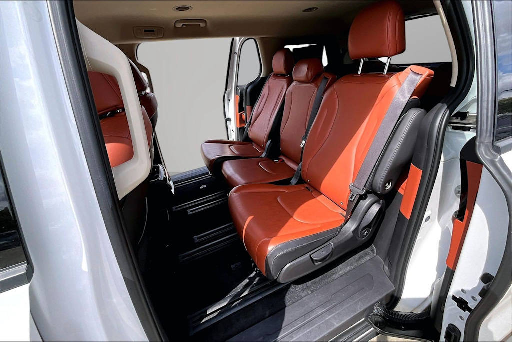 Thumbnail: 2024 Kia Carnival - 11
