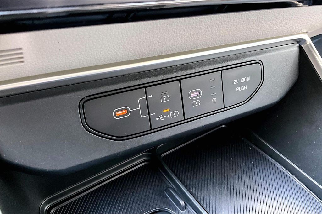 Thumbnail: 2025 Kia Carnival - 26