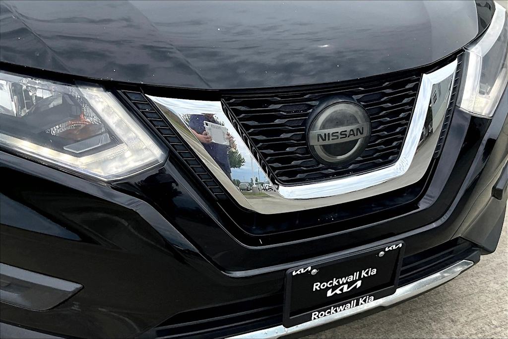 Thumbnail: 2018 Nissan Rogue - 30