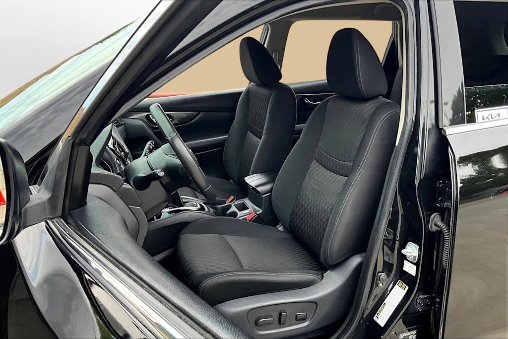 Thumbnail: 2018 Nissan Rogue - 28