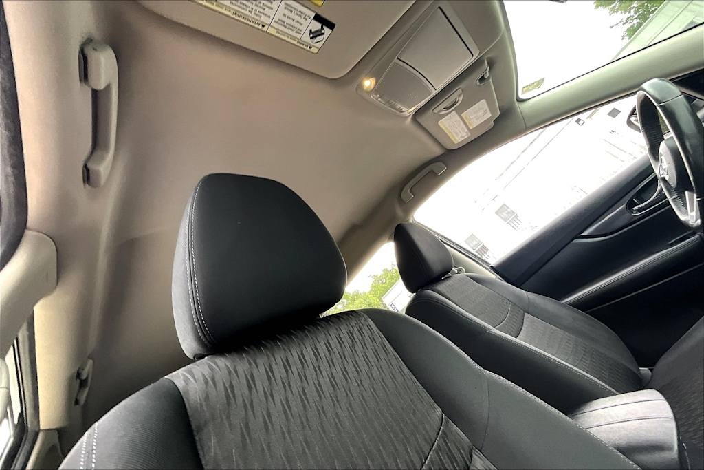 Thumbnail: 2018 Nissan Rogue - 10