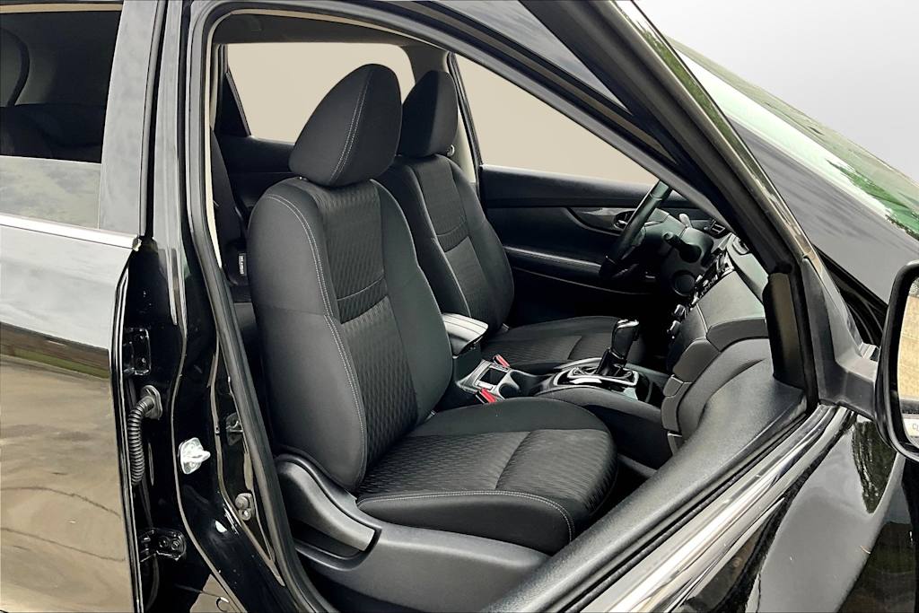 Thumbnail: 2018 Nissan Rogue - 9