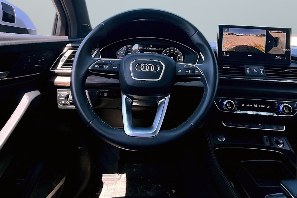 Thumbnail: 2022 Audi Q5 - 2