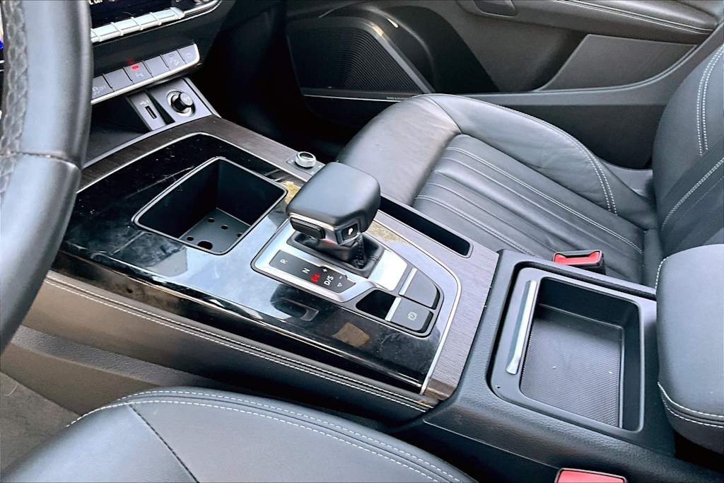 Thumbnail: 2022 Audi Q5 - 14