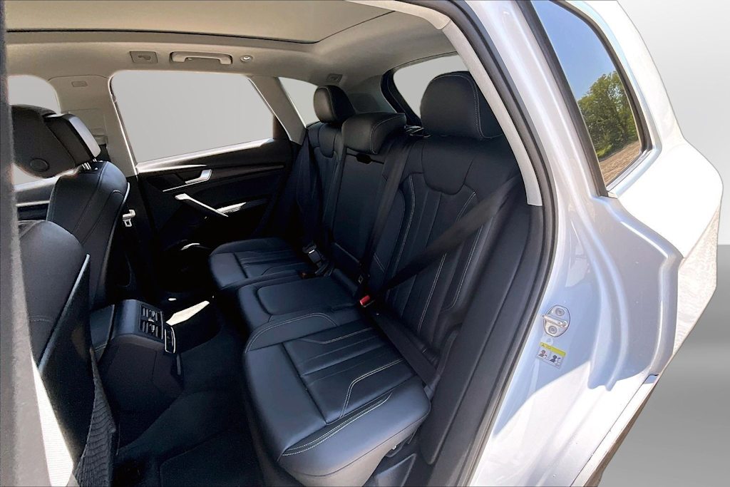 Thumbnail: 2024 Audi Q5 - 10