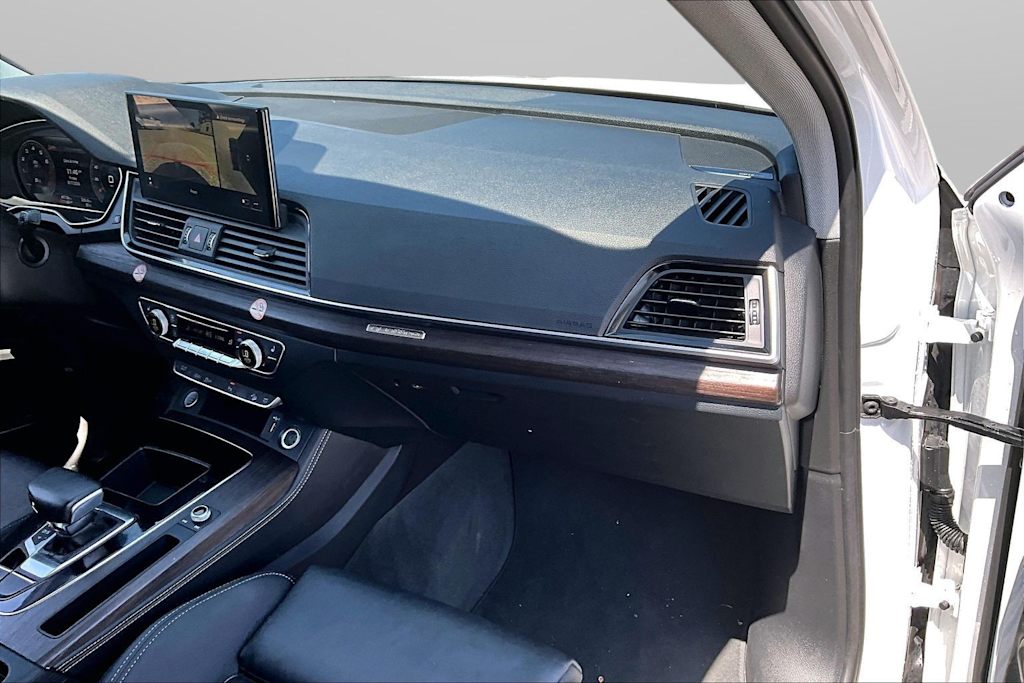 Thumbnail: 2024 Audi Q5 - 12