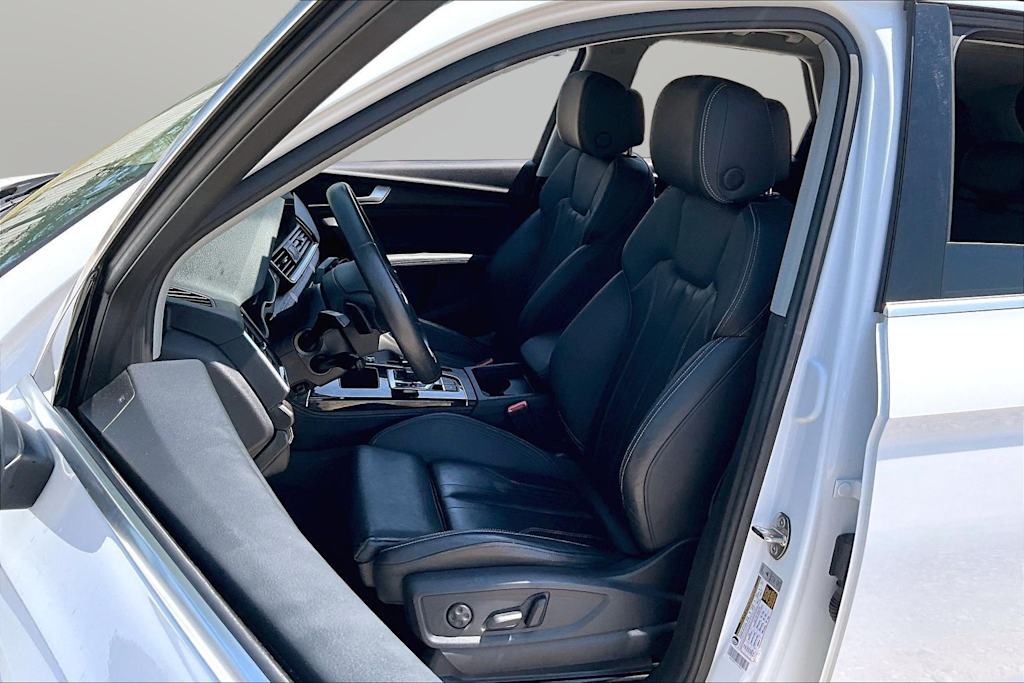 Thumbnail: 2024 Audi Q5 - 9