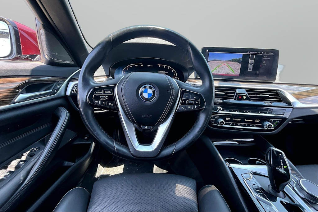 Thumbnail: 2023 BMW 5 Series - 2