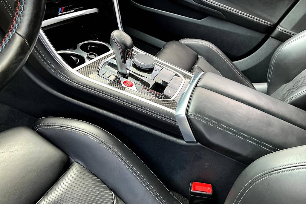 Thumbnail: 2022 BMW M8 - 15
