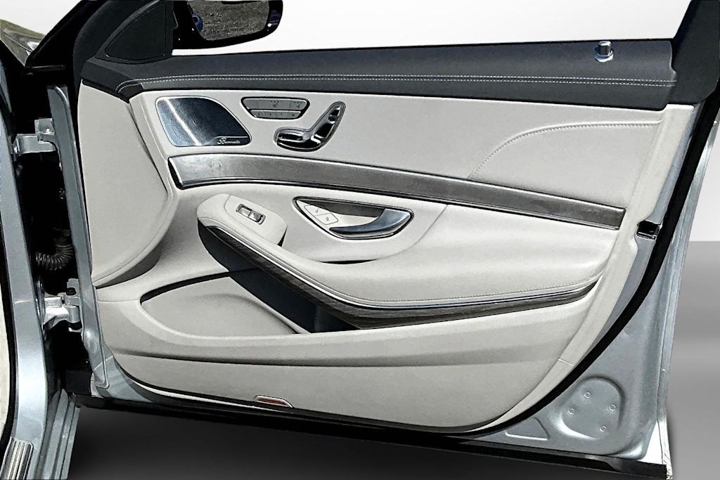 Thumbnail: 2015 Mercedes-Benz S-Class - 24