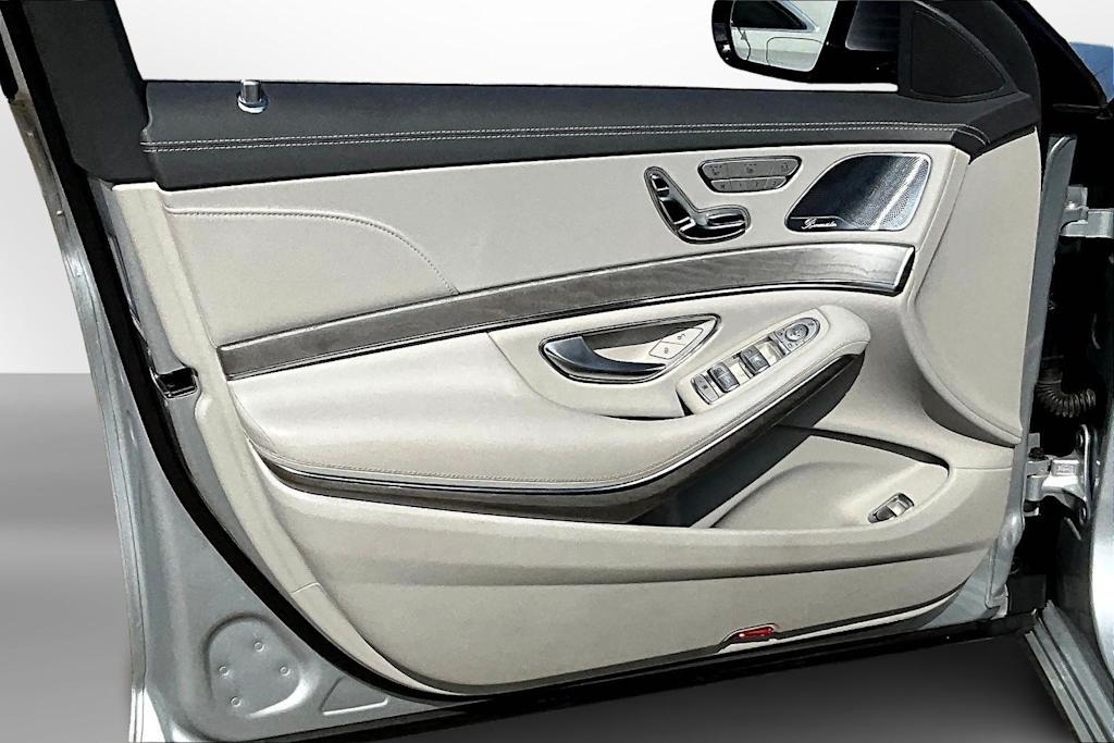 Thumbnail: 2015 Mercedes-Benz S-Class - 23