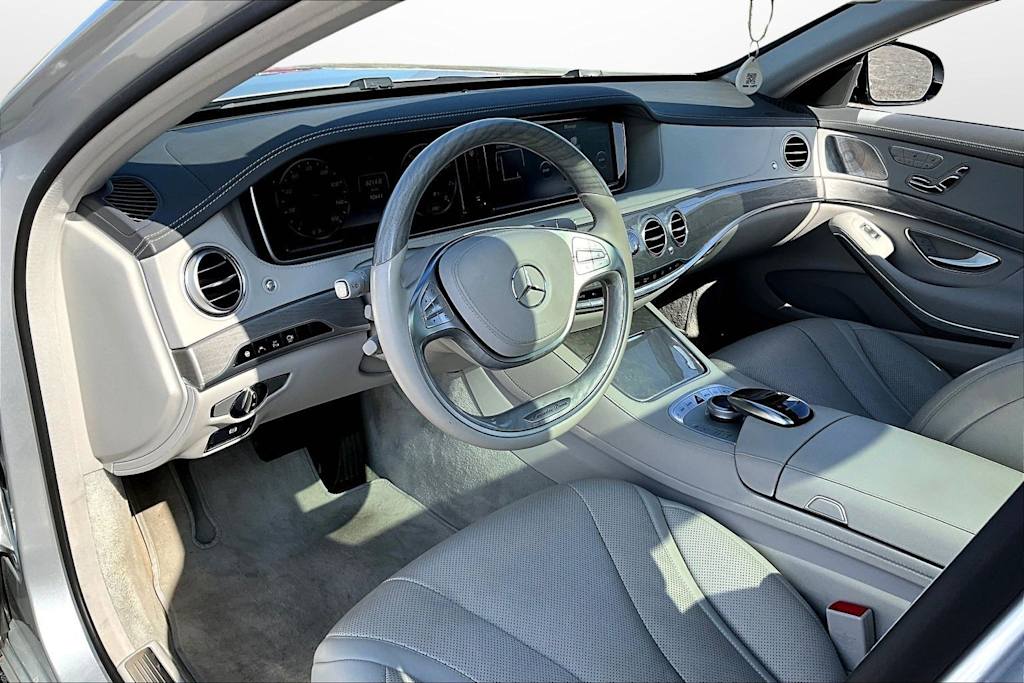 Thumbnail: 2015 Mercedes-Benz S-Class - 11
