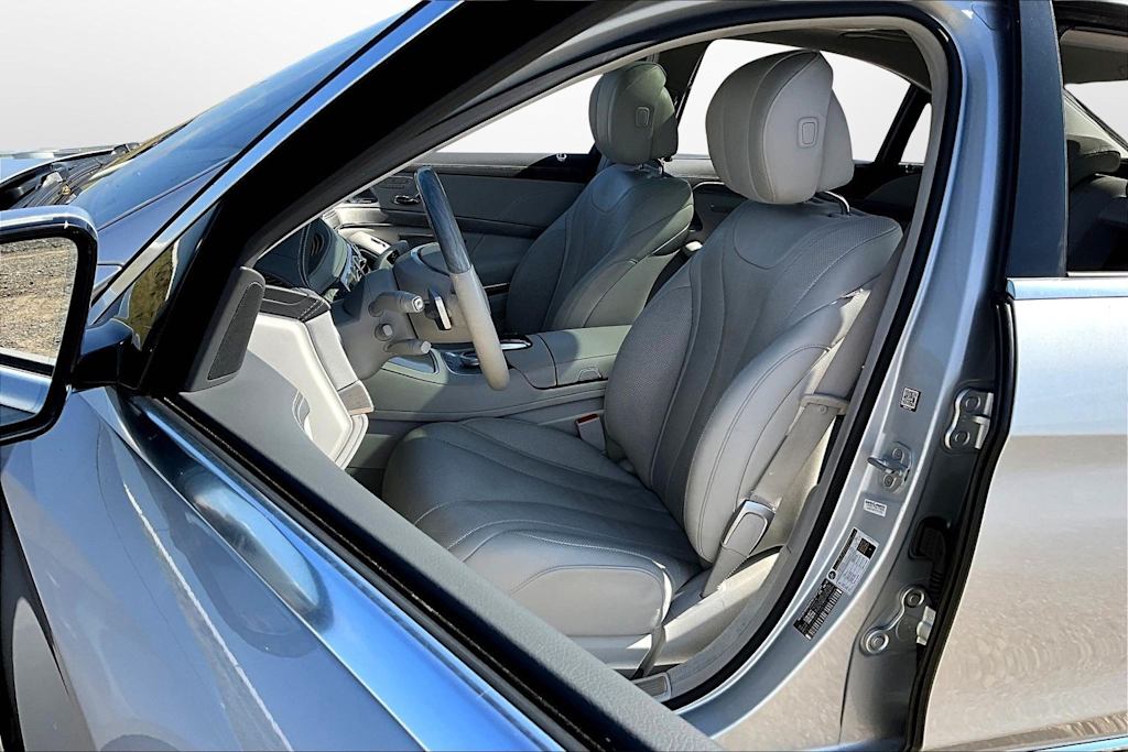 Thumbnail: 2015 Mercedes-Benz S-Class - 9