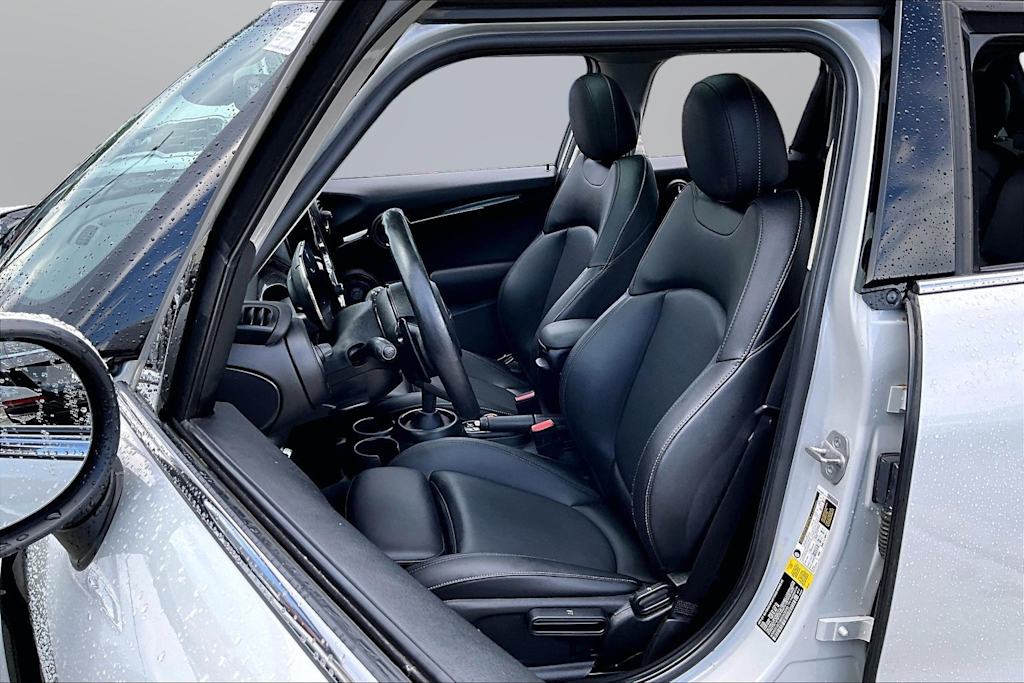 Thumbnail: 2021 MINI Cooper - 10
