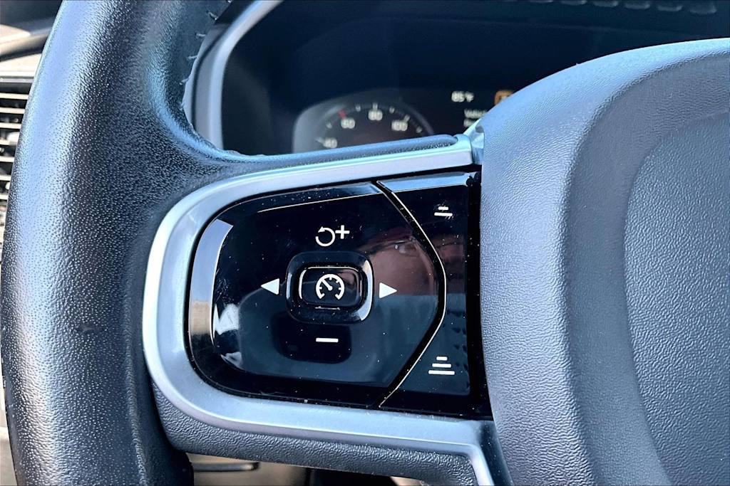 Thumbnail: 2019 Volvo XC90 - 20