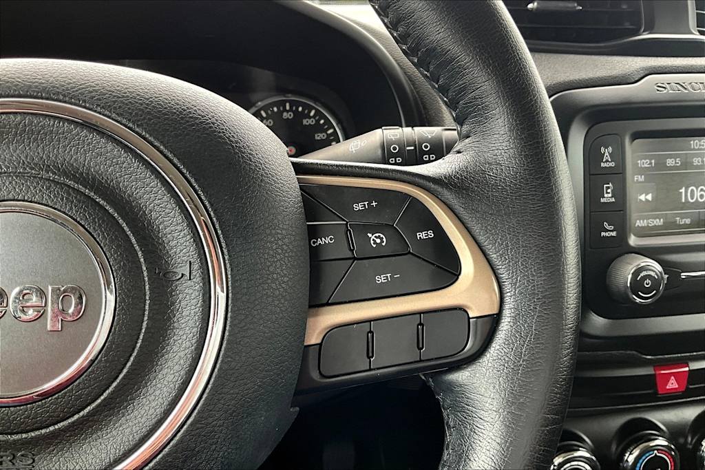 2016 Jeep Renegade Latitude 26