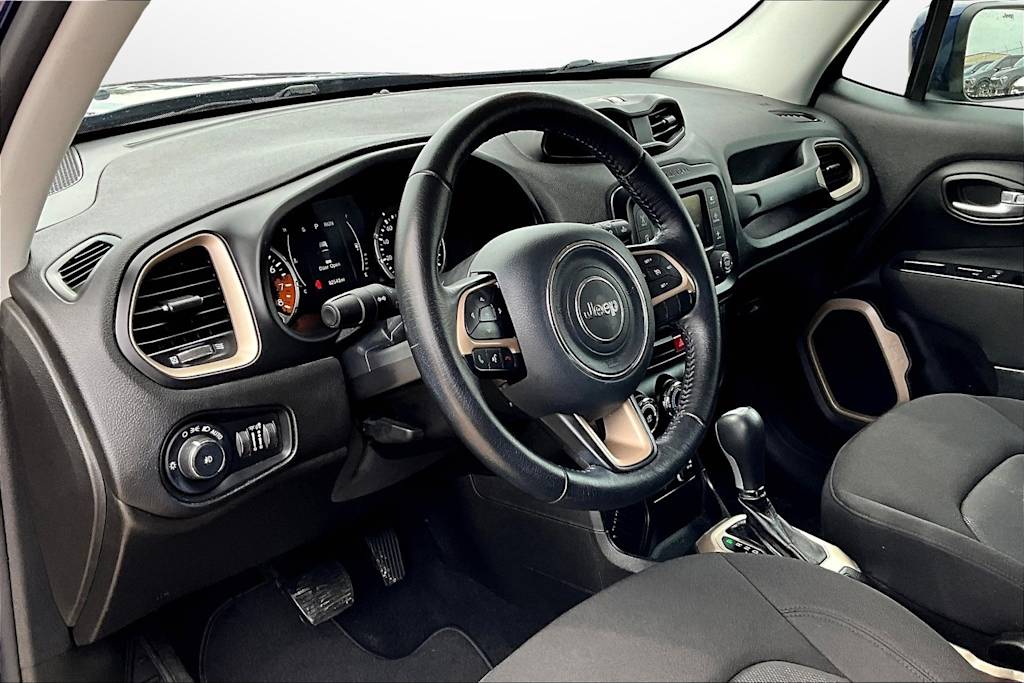 2016 Jeep Renegade Latitude 13