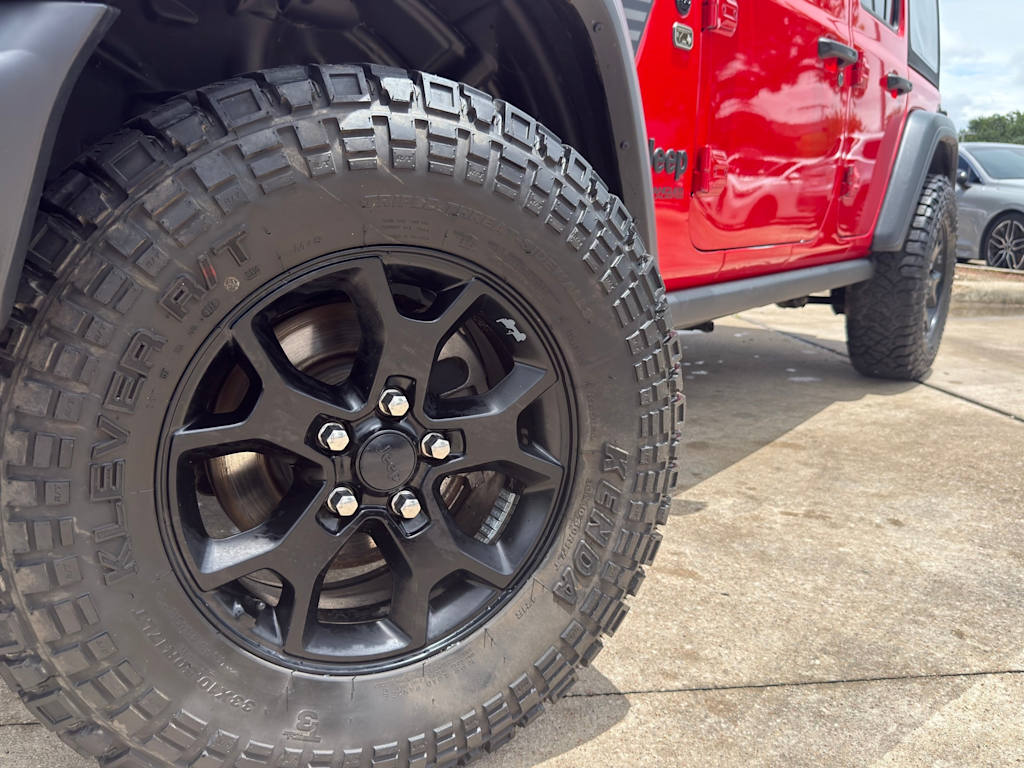 Thumbnail: 2020 Jeep Wrangler - 15