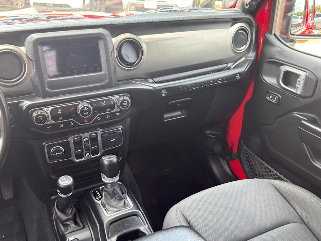 Thumbnail: 2020 Jeep Wrangler - 27