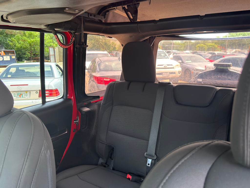 Thumbnail: 2020 Jeep Wrangler - 9