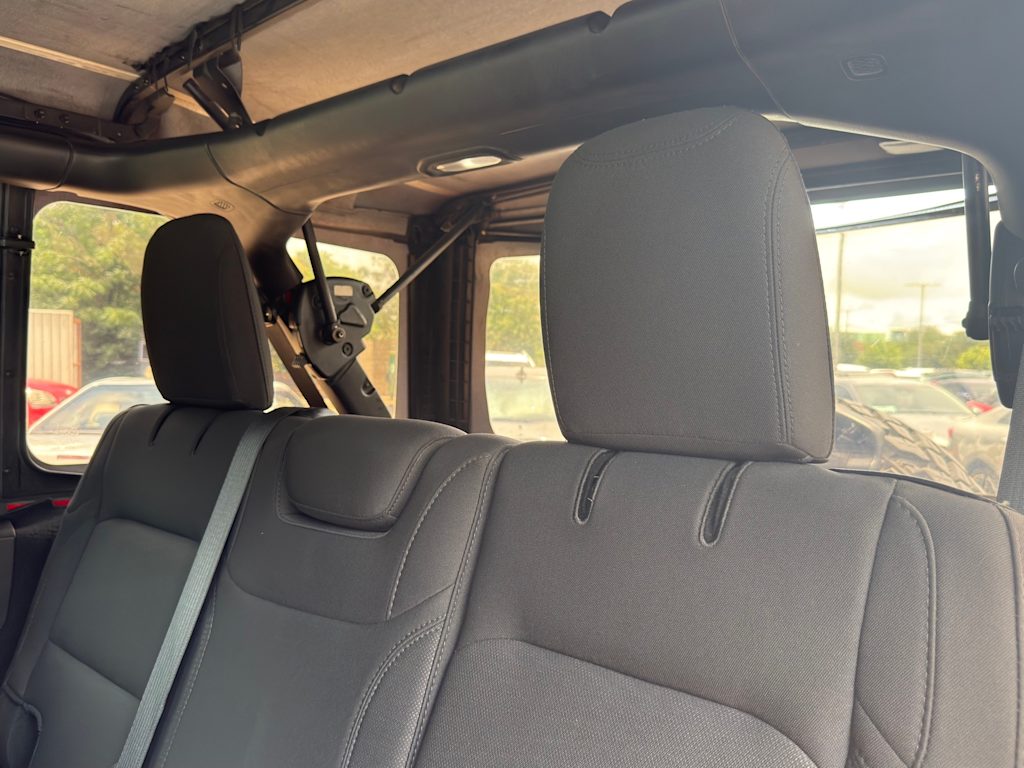 Thumbnail: 2020 Jeep Wrangler - 28