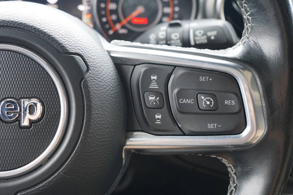 Thumbnail: 2022 Jeep Wrangler - 18