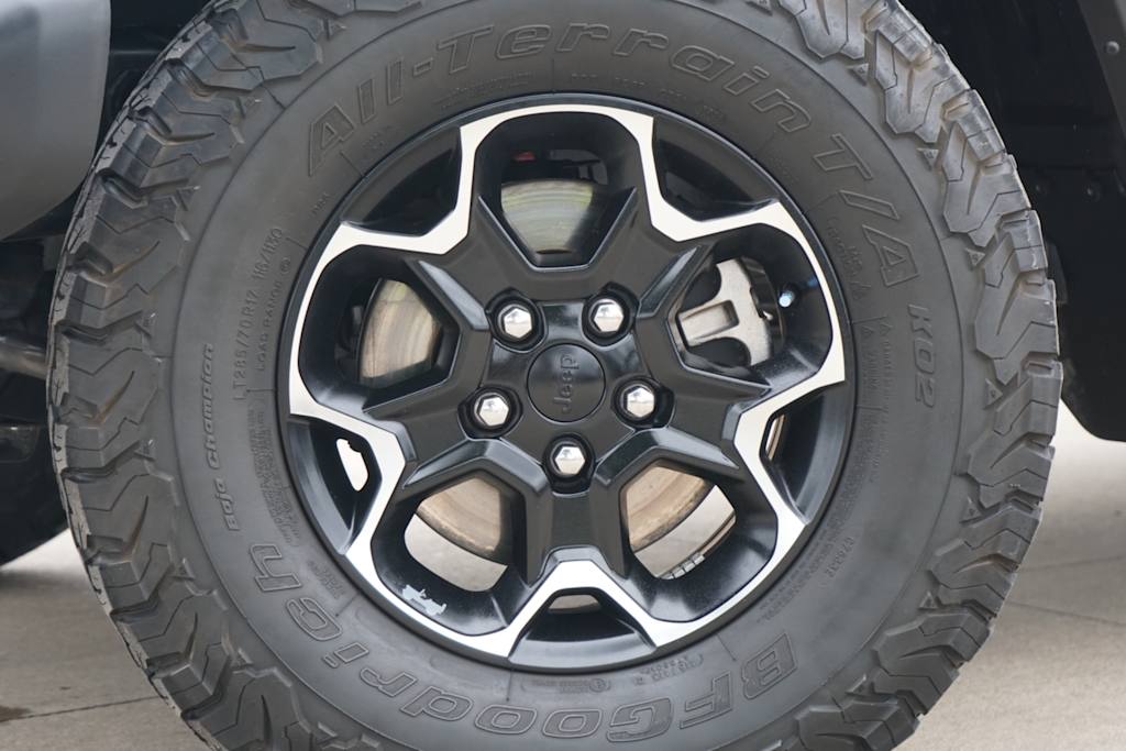 Thumbnail: 2021 Jeep Wrangler - 5