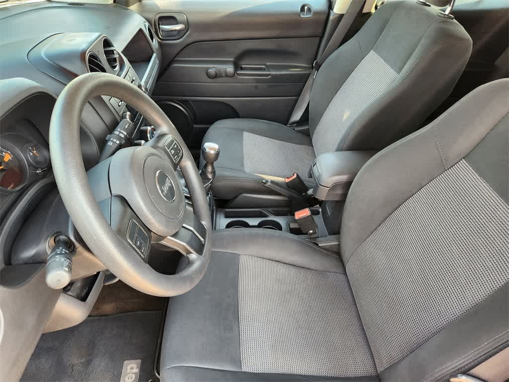 Thumbnail: 2014 Jeep Patriot - 9